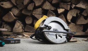 Mastering Precision: Fine Woodworking Jigs and Aids