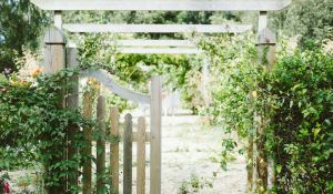 Complete guide on designing and constructing a classic wooden gazebo for outdoor leisure.