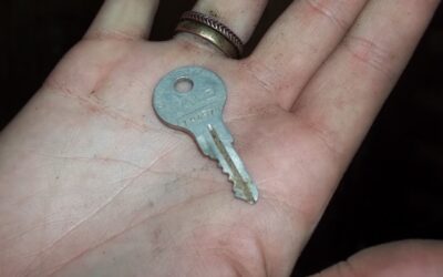 Create a functional and stylish wooden key holder with this beginner’s guide.