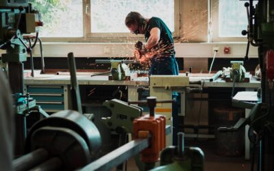 Tips on setting up a beginner-friendly workshop in your home or garage.