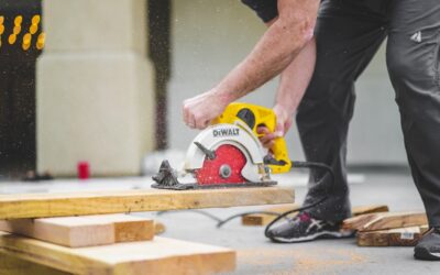 Crafting Unique Woodwork: Custom Shop Services
