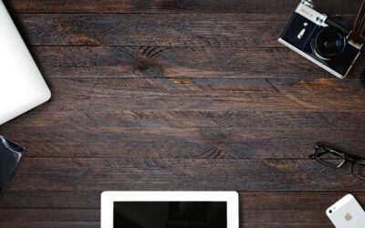 Detailed guide to constructing a functional and stylish wooden desk.
